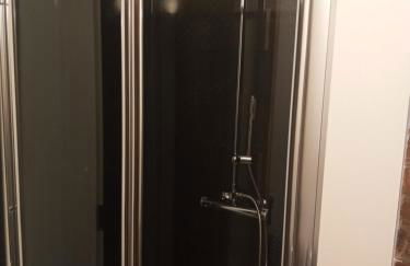 Delighful self catering in the heart of Glastonbury - Photo 2