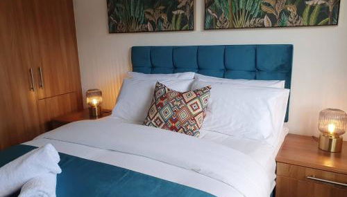 Spacious 3BR - Nr Clifton Train Station 510min walk - Garden Free Parking - Foto 4