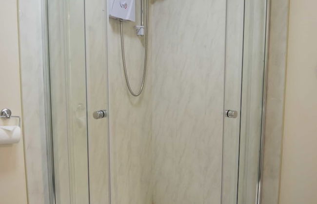 Bradford City Apartments Flat 71 - Photo 9