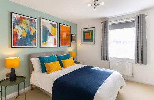 Stylish 2-Bedrooms - Perfect for Contractors, Families, & Groups - Guest 4 - Speedy Wi-FI - Foto 5