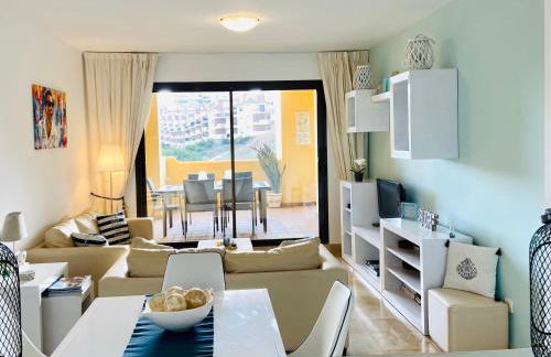 Duquesa Village (La Casa del Loonos) - Photo 2