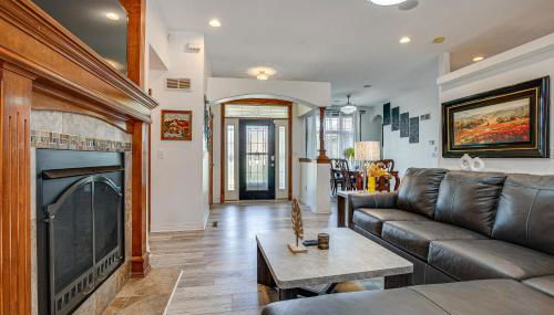 Junction City Home with Hot Tub - Near Milford Lake! - Foto 5