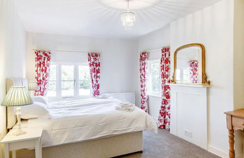 Pattiswick Hall - Photo 13