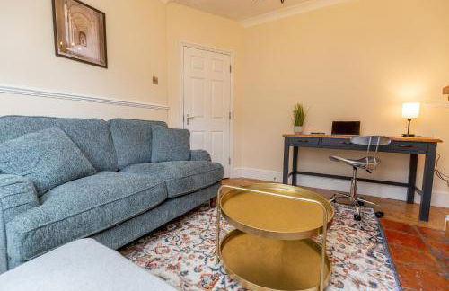 Newcombe - Sleeps Up to 8 - Close to Northampton Town Centre & Train Station - Fast Wifi, Free Parking, SmartTV with Netflix by Centro Stays - Foto 32