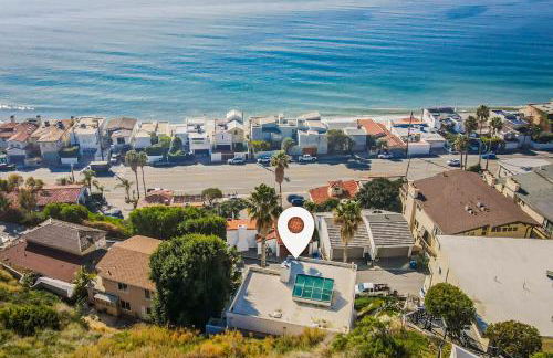 Malibu Breeze - hot tub, ocean view, steps to beach - Foto 32