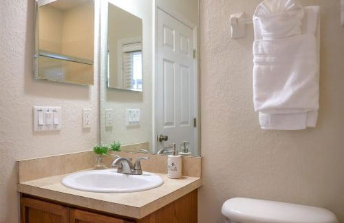 Family Vacation House at Resort - Foto 74