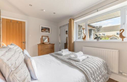 Riverside Cottage 6 guests 4 adults max hot tub - Foto 33