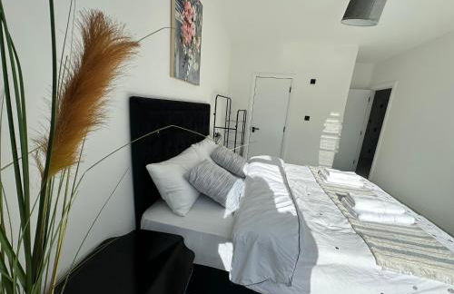 Luxurious & Elegant 6-Bed House - Foto 11