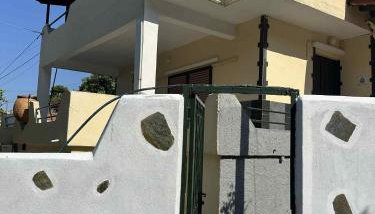 BAZAKOS LUXURY STUDIO KAMPI BEACh - Foto 2