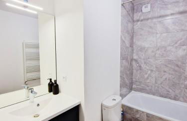 CHARMING APARTMENT WITH PANORAMIC SEINE RIVER & EIFFEL TOWER VIEWs - Foto 9