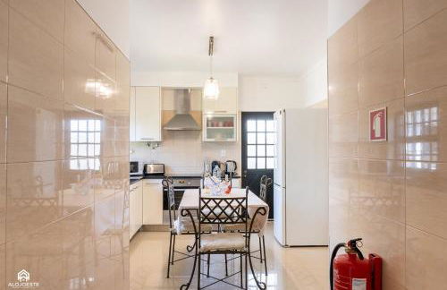 Villa Mosca - 4 Bedrooms & BBQ, Santa Cruz - Foto 34