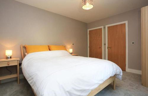 LIKONI 3 by BOURNECOAST - A Modern Apartment with SEA VIEWS, Patio and Parking - FM6193 - Foto 15