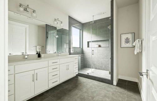 Modern Home in East Austin - Private Pool & BBQ - Foto 18