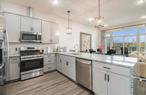 Luxurious Midtown Retreat with Elevator Access - Foto 53