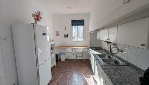 Centric apartment 100m from the beach - Photo 4