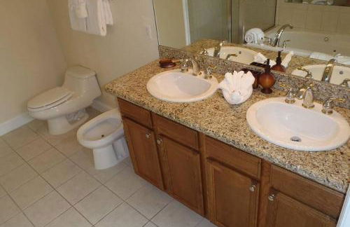 LIC Mgr - MODERN 3 BED 4 BATH VILLA - UPSCALE OCEANFRONT RESORT - INDOOR PICKLEBALL - SPEAKEASY! - Photo 24