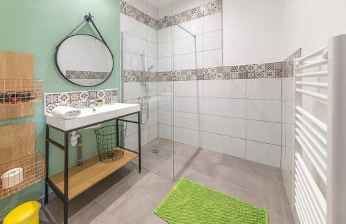 Le Green, appartement rénové, 4 chambres et jardin - Foto 12