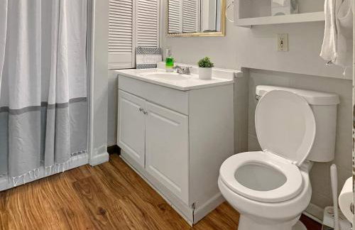 Family Friendly 3 BR 2 Bath Duplex Sleeps 9! - Foto 6