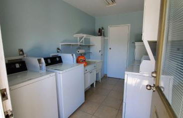 Mid century modern condo near Old Town, pool & BBQ - Foto 35