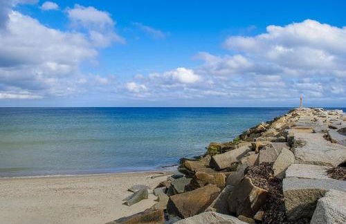 Stunning Home with Water Views - Foto 3