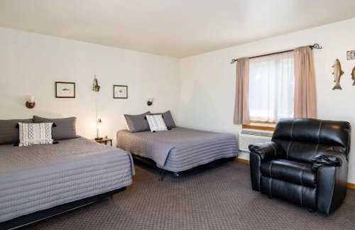 Fife Lake Lodge - Double Queen Room with Lake Access - Foto 12