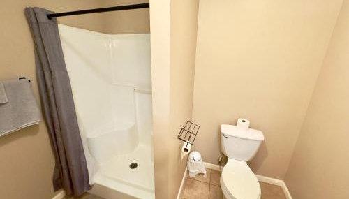 Peaceful Townhouse Near Lake - Foto 5