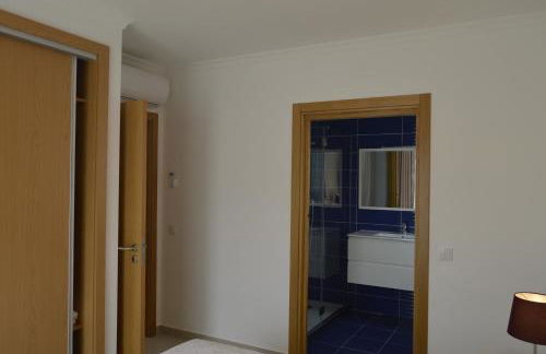 Moradia V2 nova e próximo da praia - Foto 6