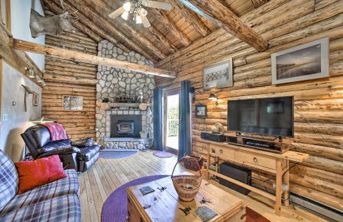 Pet-Friendly New York Cabin with Hot Tub and Game Room - Foto 5