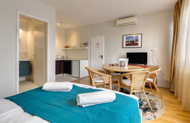 Quality Point Apartments 0-24 reception - Foto 18