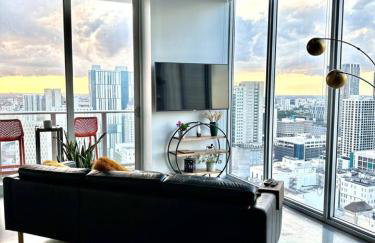 Luxury Loft 270 views, Rooftop Pool, Parking - Foto 1