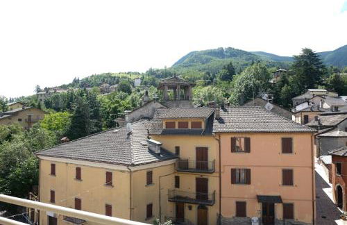 Discover Appennino - Via Roma 72, 12 - Montecreto - Foto 1