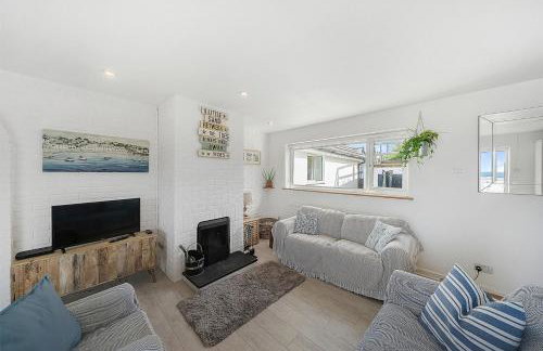 Stunning House Seconds from beach, Sleeps up to 12 - Foto 12