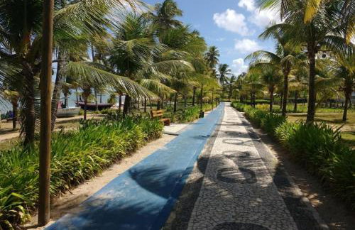 Guarajuba Summer Flat Melhor localização de Guarajuba e melhores Flats Beira Mar de Guarajuba Dispomos de 4 flats decorados no mesmo condomínio Aqui você não precisa de carro para nada Faça tudo à pé - Foto 78