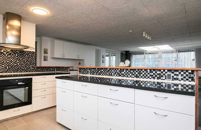 12 Person Holiday Home in Vinderup-by Traum - Photo 9