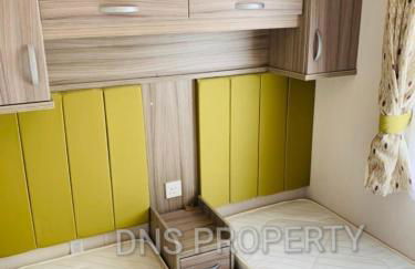 Caravan - Sleeps 6 - Near The Deep & Old Town - Foto 7