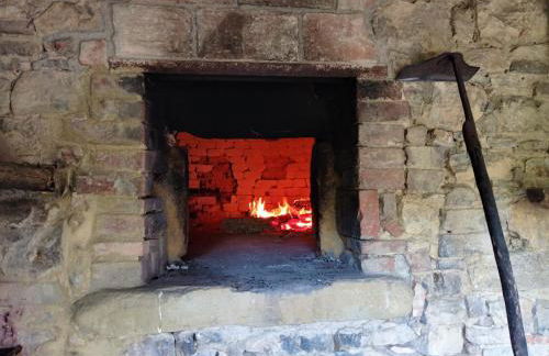 Umbrian Farmhouse Retreat With Private Pool and Garden - Foto 46