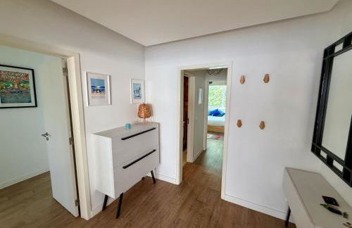 NEW 3 Bedroom Beachfront Apartment - Foto 14