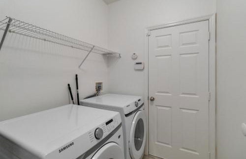 5/3 Pool Home Located in Sunset Ridge Community! - Foto 48