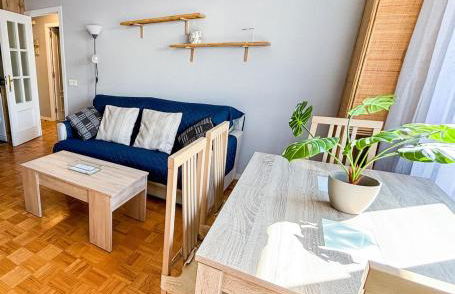 Apartamento Céntrico , Cómodo, Tranquilo y con WiFi - Foto 5