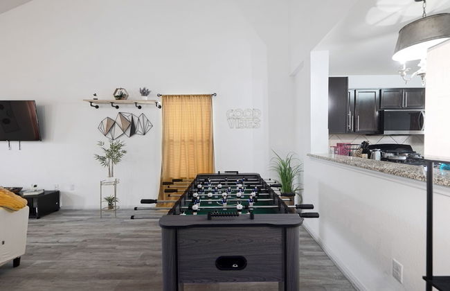 Hot Tub Foosball Fenced Yard Parking - Foto 3