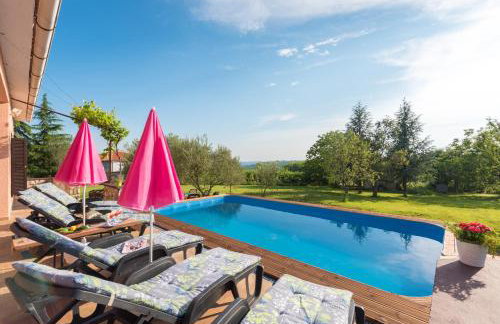 Sunset holiday home with pool and large, mature garden - Foto 1