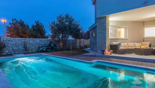 Luxury Villa White Rose with the Pool - Foto 2