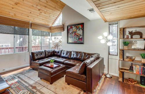 5 Mi to Mountain High Resort Home with Gaming Area - Foto 7