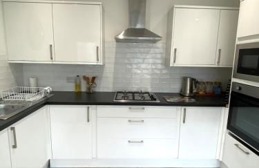 The Roxy Retreat 3 Bed in Aberdare - Foto 6