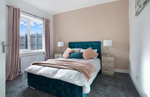 Spacious Living Room & Modern Comforts, Sleeps 4 - Foto 4