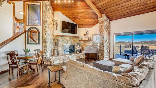 Stone Lodge - Photo 5