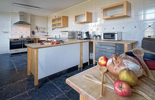 Chateau in Stavelot With Private Pool & Sauna - Foto 9