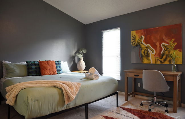 Artisan Poolside Paradise near Disney - Photo 14