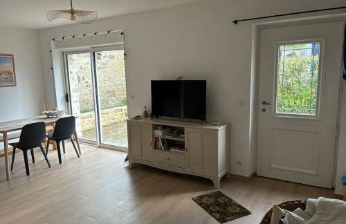 La Grangerie - Maison en pierre centre village - Foto 4