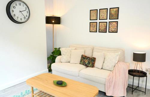 Hebden Bridge Haven - Stylish, Cosy, Canal Side, Pet Friendly - Photo 9